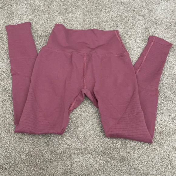 Alphalete revival leggings - Picture 1 of 2